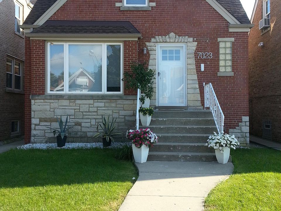 1st image of 7023 W Newport Ave
