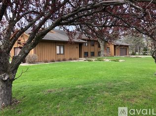 14873 Timberhill Rd, Minnetonka, MN 55345