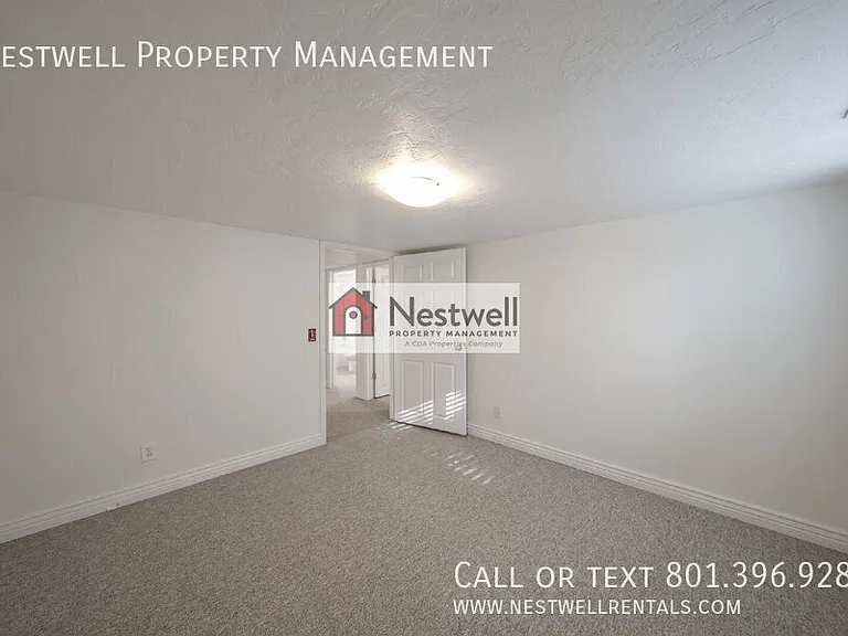 481 E Lana Ct — Photo 13