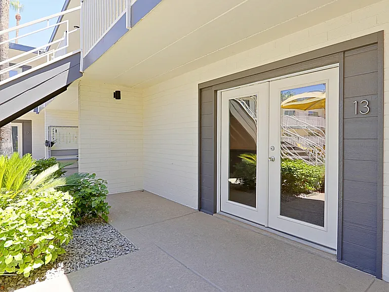 Pierson Place Apartments — Photo 11