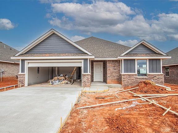 2nd image of 813 Halley Dr