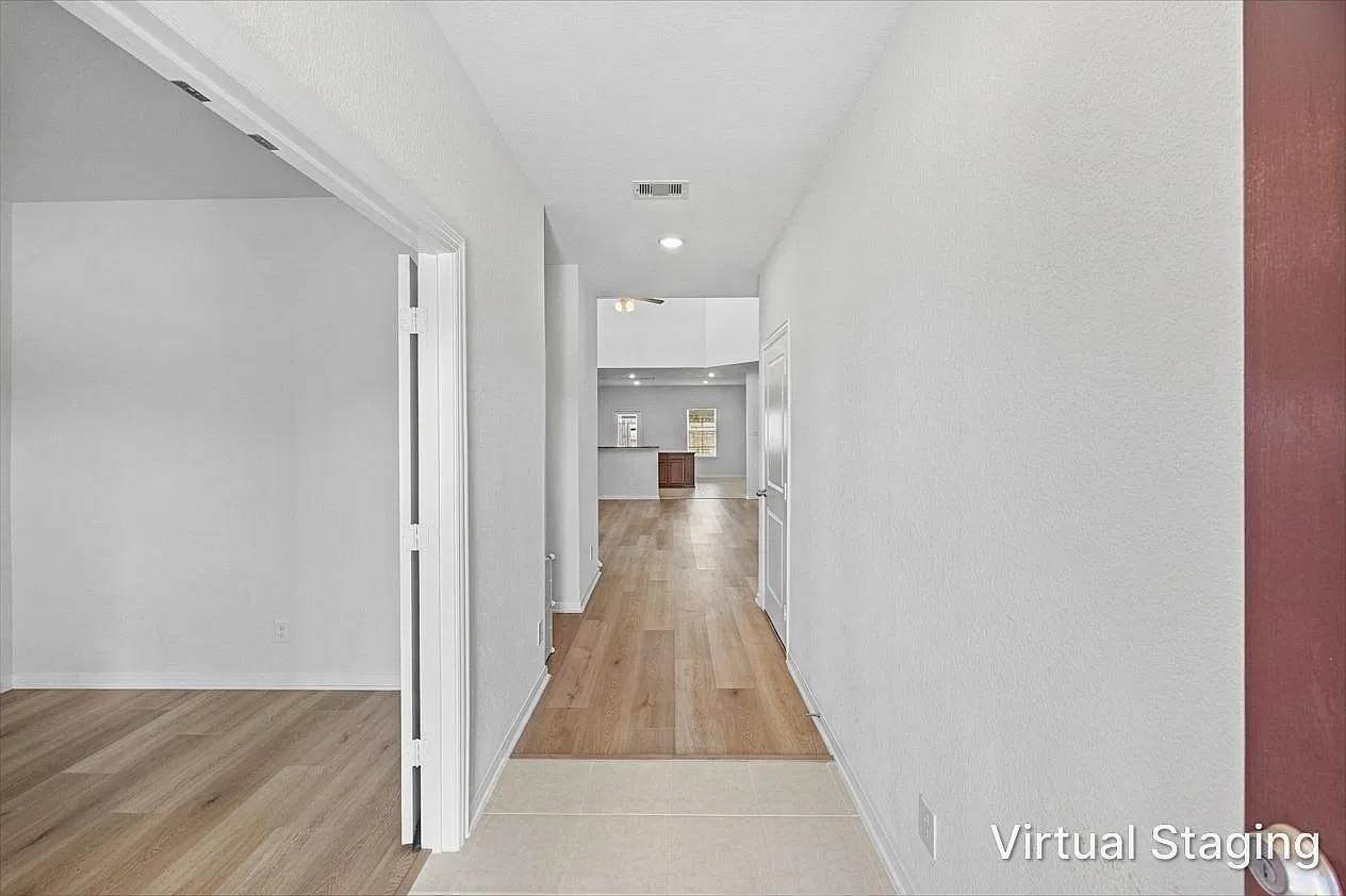 4 bed, 2.5 bath, 2609 sqft, $2,650 — Photo 3