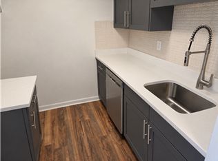 172 Summer St APT 5, Waltham, MA 02452