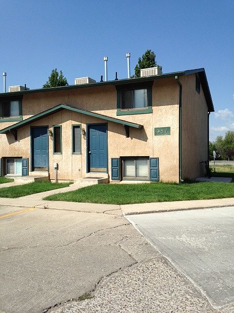 2nd image of 987 N 150 W APT 1