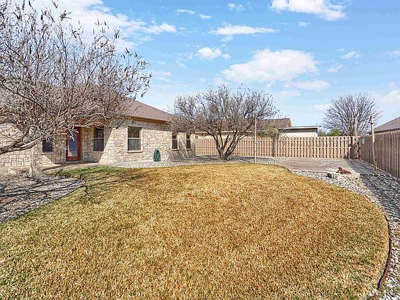 4th image of 511 Quail Creek Dr