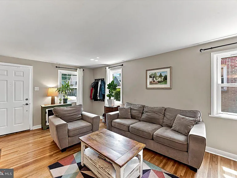 416 Valley View Rd — Photo 15