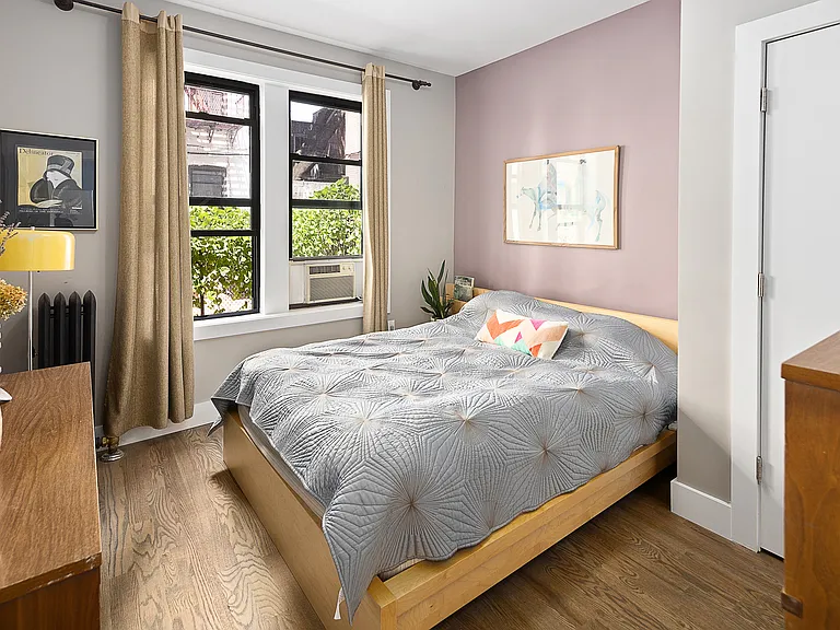 41 Clarkson Ave #4E — Photo 4