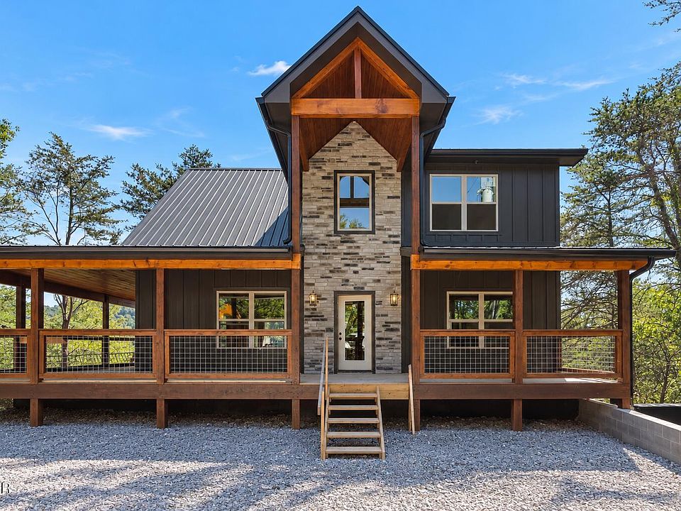 1st image of 3004 Crestview Ct