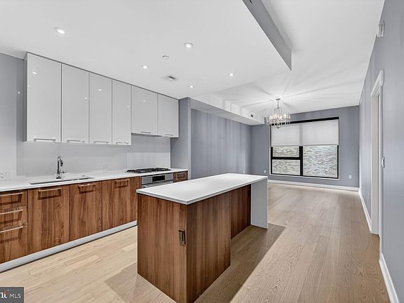 4th image of 1650 Silver Hill Dr #1003