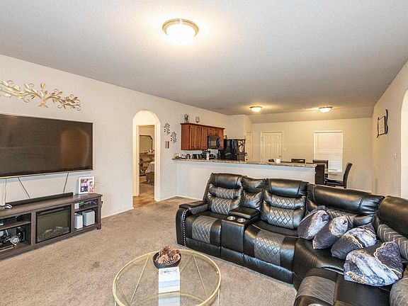 4th image of 6081 Saddle Hill Dr