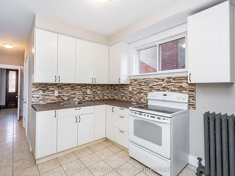 25 Spadina Ave #MAIN — Photo 6