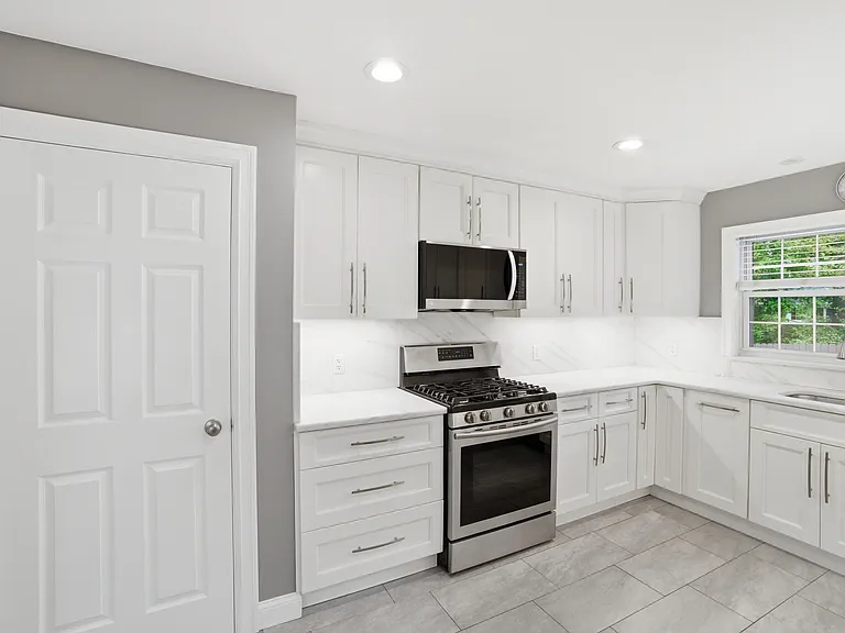 45 Oakland Ave — Photo 6