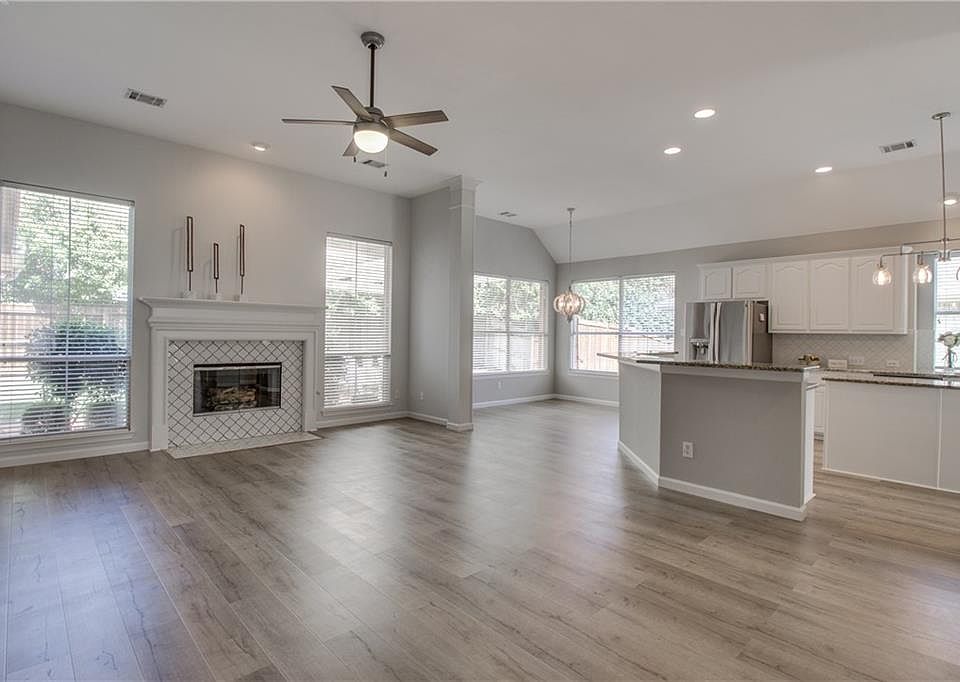 1st image of 2720 Parkside Ln