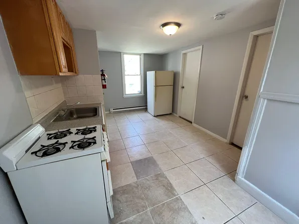 142 Inslee Pl, Elizabethport, NJ