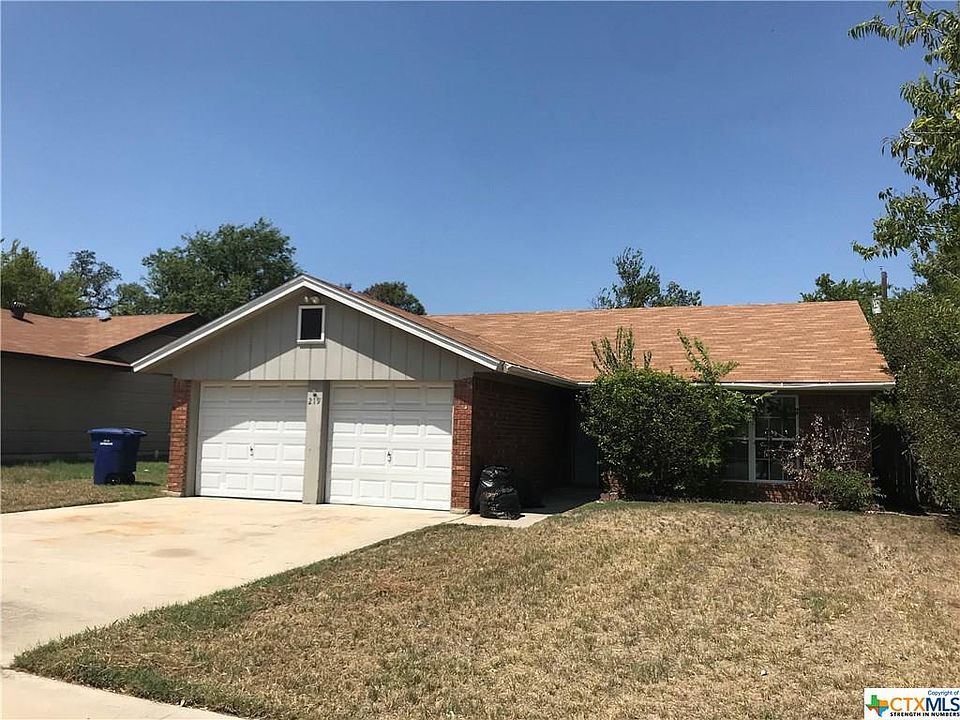 1st image of 219 Bridle Dr