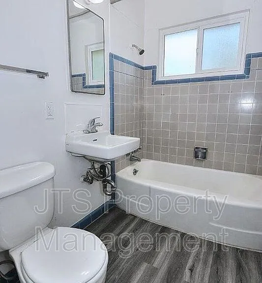 4439 V St #6 — Photo 36