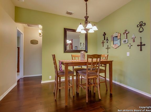 4th image of 15822 Brisbane Dr