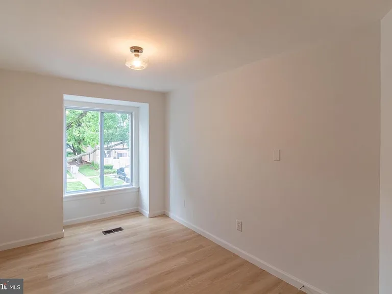 8672 Welbeck Way — Photo 10