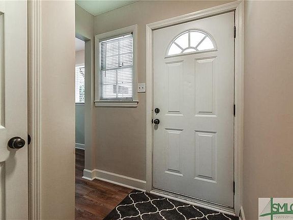 4th image of 327 Oxford Dr