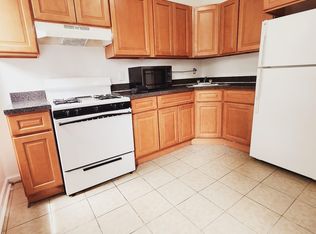 186 Ocean Ave #201, Jersey City, NJ 07305