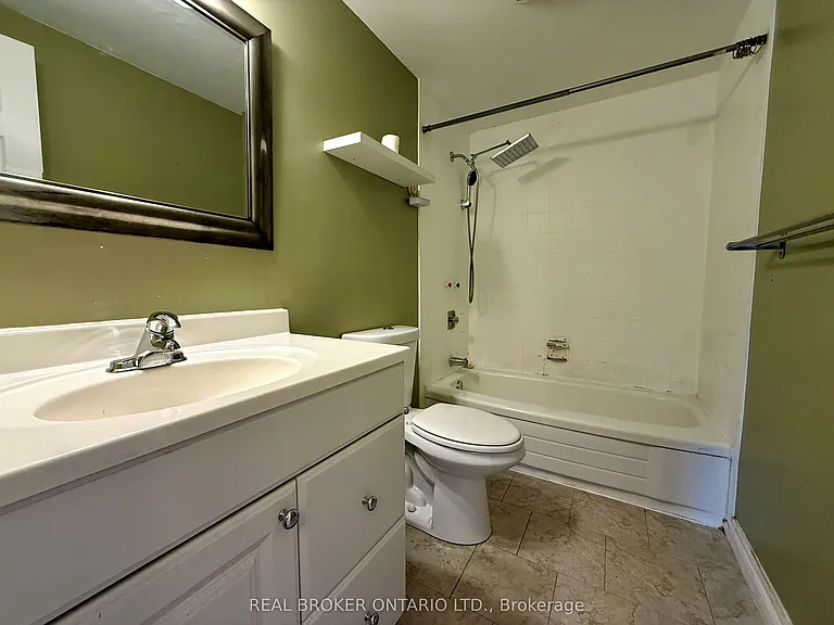 93 Melanie Cres — Photo 25