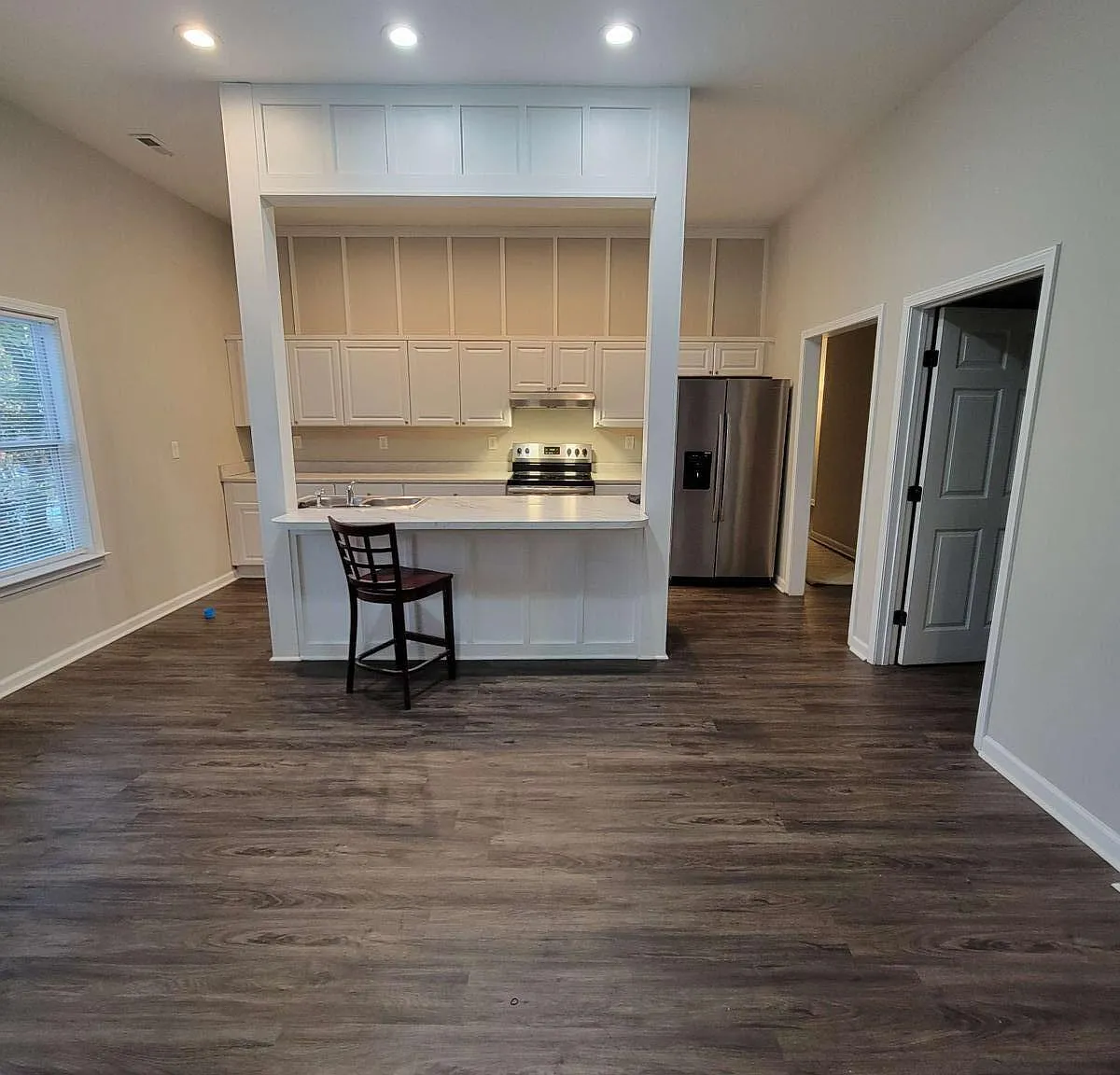 4 bed, 3.5 bath, $2,995 — Photo 4
