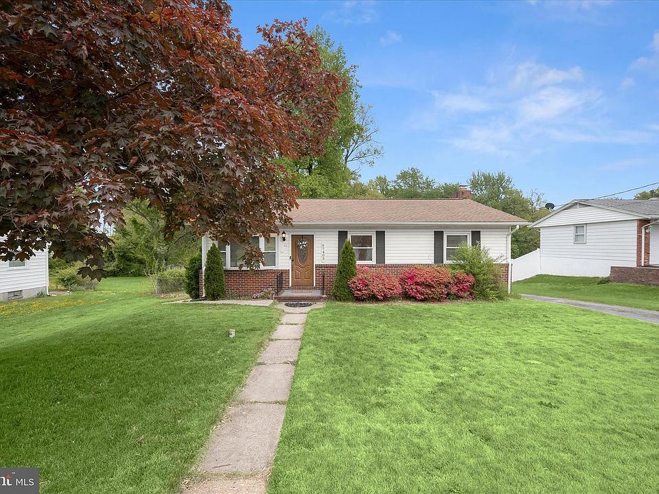 1st image of 7403 Locust Dr