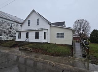 212 E Main St, Saratoga, IN 47382