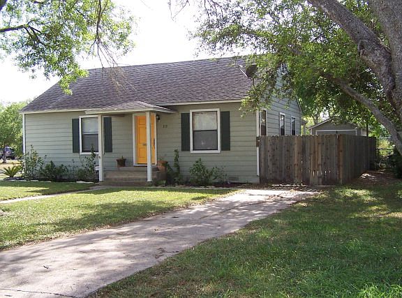2nd image of 319 N Wanda Dr
