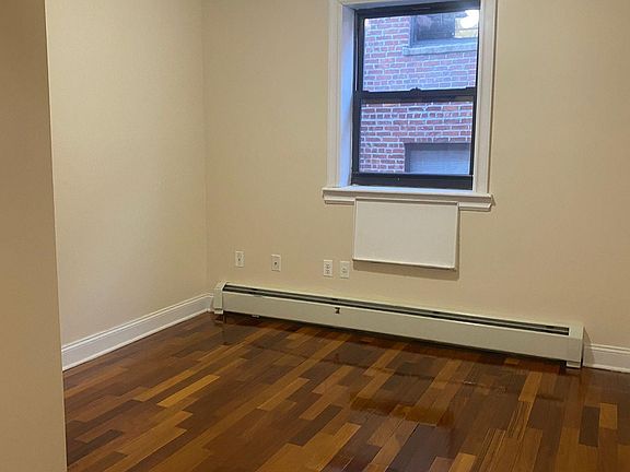 3rd image of 1952 Gleason Ave Floor 2