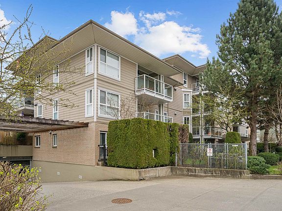 3rd image of 22255 122nd Ave #213