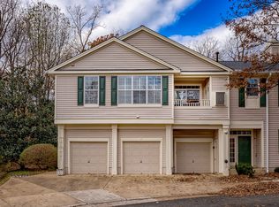 1300 Windleaf Dr #146, Reston, VA 20194