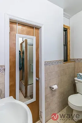 Rented by Wave Real Estate Group | media 46