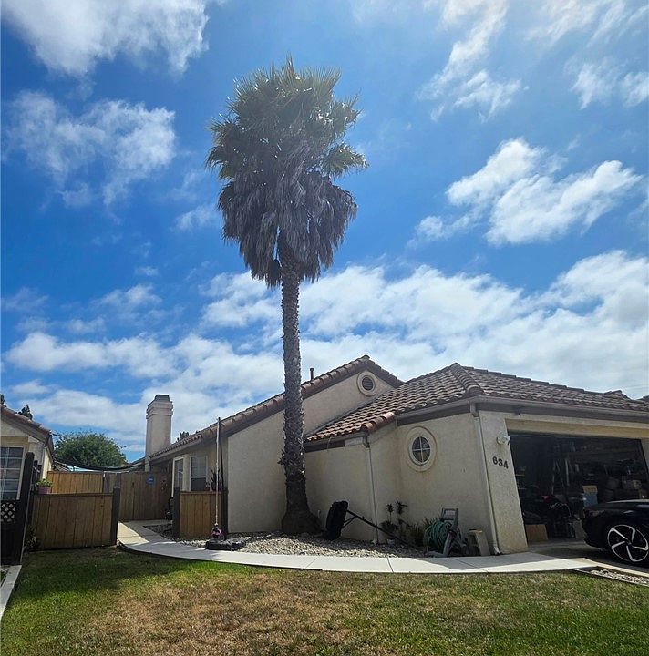 1st image of 634 Gingko Ct