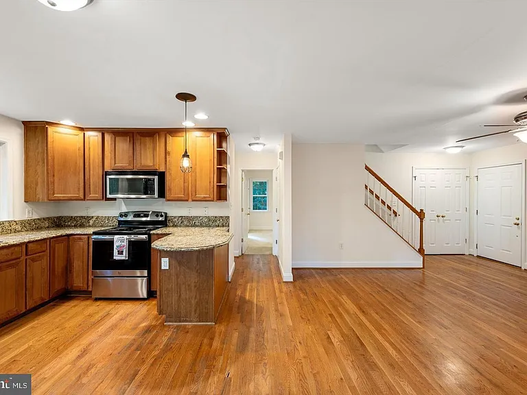 175 Easy Hollow Rd — Photo 7