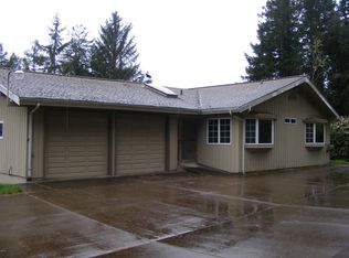 2151 Yaquina Bay Rd, Newport, OR 97365