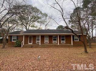 107 Chelsea Ln, Dunn, NC 28334