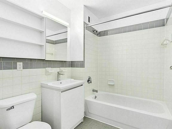 4th image of 275 Park Ave APT 5W
