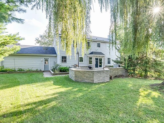 2nd image of 28440 Joanie Ln