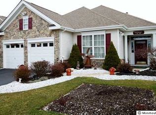 7 Edgewater Path, Barnegat, NJ 08005