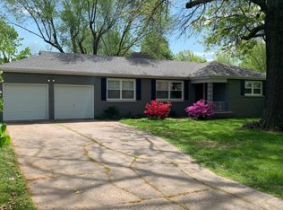 1434 S Fairway Ave, Springfield, MO 65804