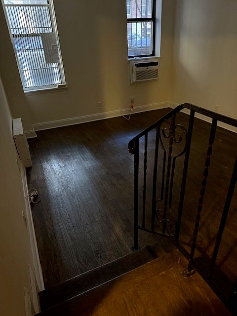 1st image of 155 E 30th St APT 1C