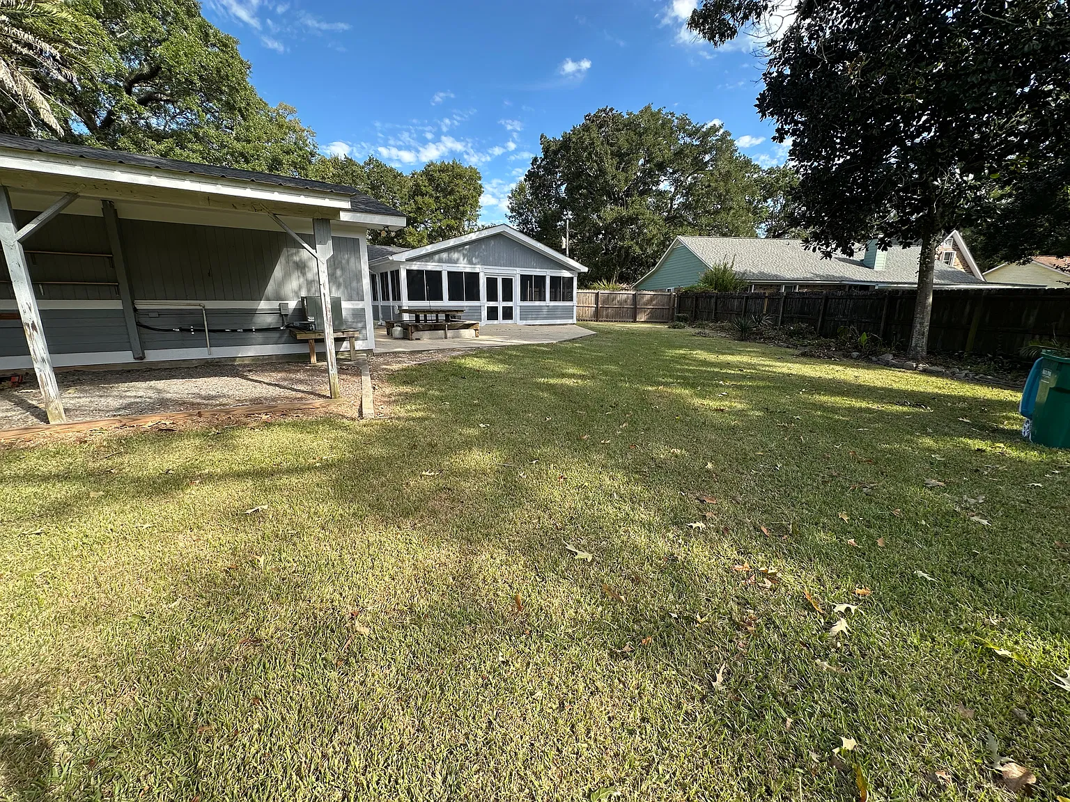 4 bed, 2000 sqft, $2,200 — Photo 4