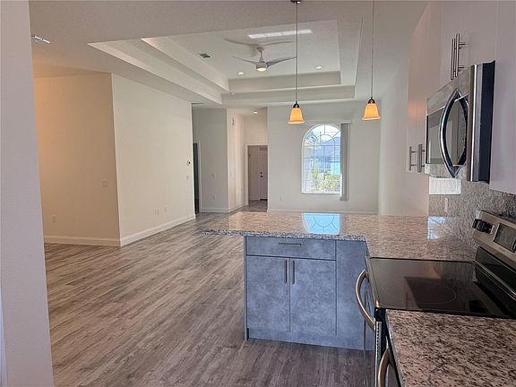 3rd image of 5 Rosecroft Ln #B
