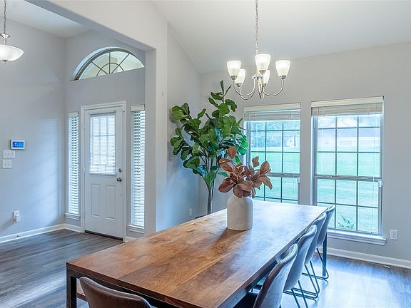 4th image of 120 Sanctuary Rd