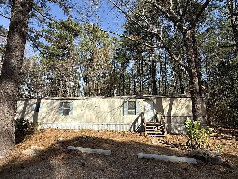 76 Dogwood Dr — Photo 1