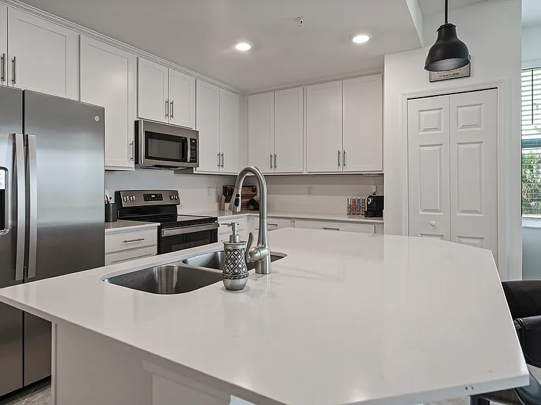 43060 Greenway Blvd #711 — Photo 32