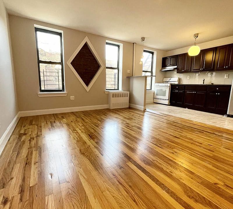1st image of 585 E 21st St #33