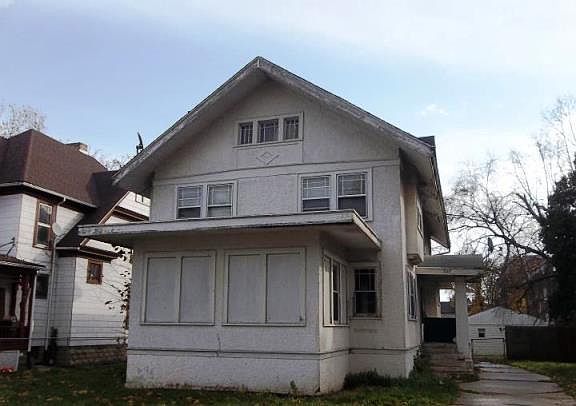 5th image of 927 N Court St