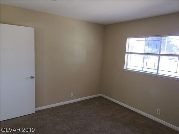 4th image of 1609 Gatewood Dr